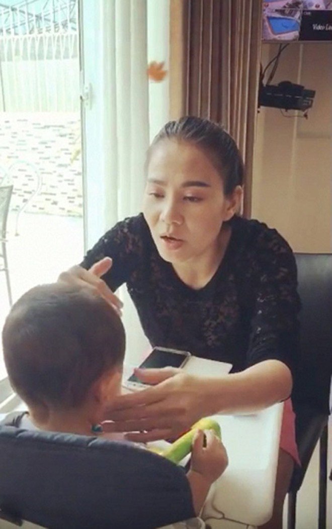 Sao Việt 24h: Thu Minh tức điên vì chồng Tây và con trai bênh nhau chằm chặp - 2