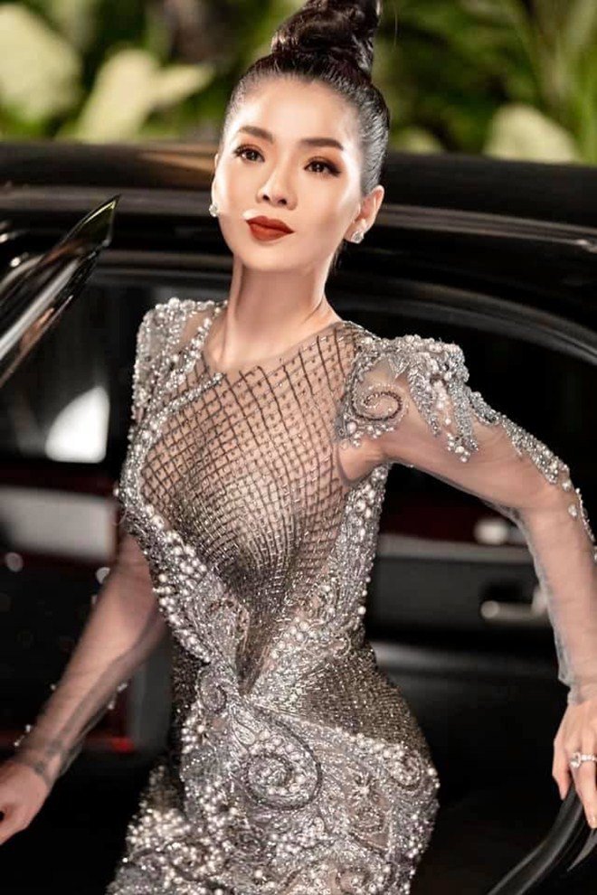 Sao Việt 24h: Thu Minh tức điên vì chồng Tây và con trai bênh nhau chằm chặp - 15