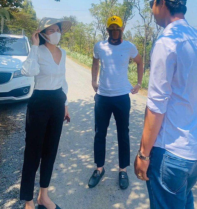 Sao Việt 24h: Thu Minh tức điên vì chồng Tây và con trai bênh nhau chằm chặp - 7