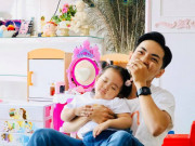 Clip Eva - Khi vợ vắng nhà, Phan Hiển chật vật chăm con, "tố" con gái khó tính và bừa bộn giống mẹ