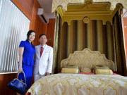 Tin tức - 5 đại gia Việt bỏ ra cả tỷ đồng mua giường, sập gỗ