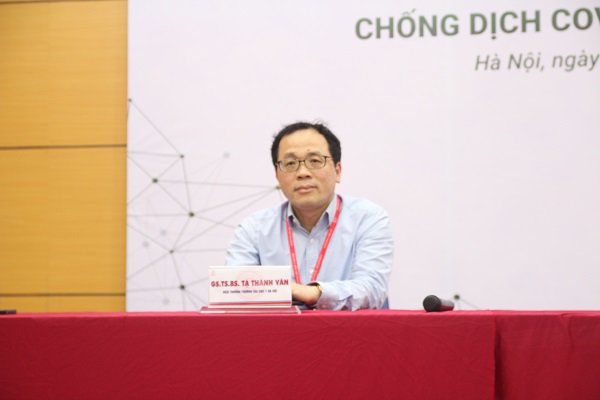 Hiệu trưởng ĐH Y nơi 100 SV tình nguyện chống dịch: amp;#34;Nếu lo sợ thì chúng tôi đã không làmamp;#34; - 2