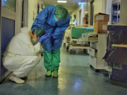 Tin tức - COVID-19 ngày 20/3: 10.048 ca tử vong, nhiều nước tốc độ lây nhiễm nhanh khủng khiếp