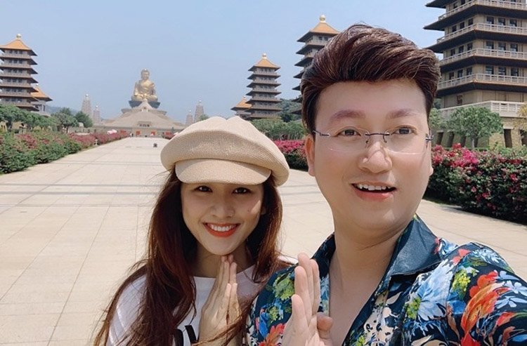 amp;#34;Công chúa nhỏamp;#34; mới tròn 1 tháng tuổi, Sỹ Luân đã mong con sau này quy y như bố mẹ - 3