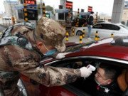 Tin tức - Vũ Hán chính thức dỡ trạm kiểm dịch, dân bắn pháo hoa ăn mừng