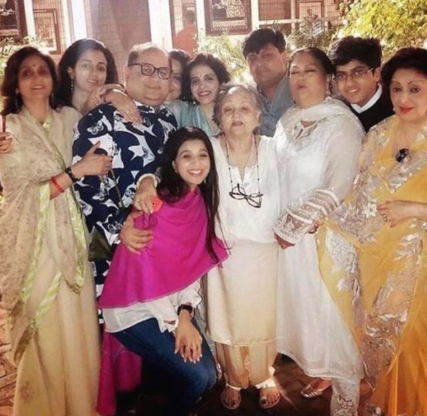 Diva Ấn Độ nhiễm nCoV vẫn tiệc tùng thâu đêm khiến Bộ trưởng Y tế Ấn phải cách ly - 2