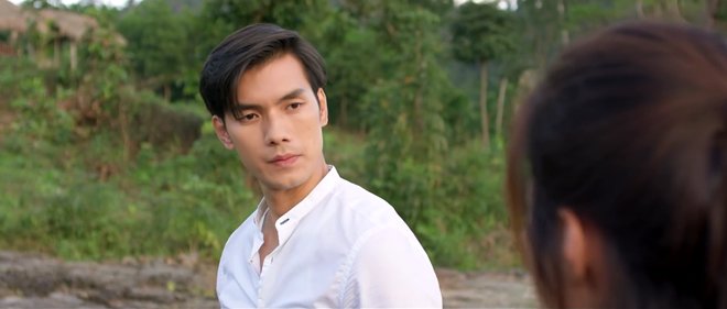 Lộ cảnh Diễm My 9x trầm mình tự sát khi bị chèn ép, Nhan Phúc Vinh nhảy xuống cứu? - 6