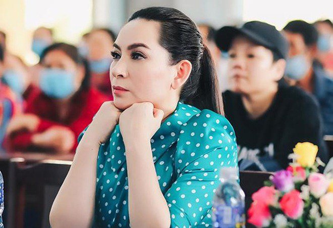 phi nhung: "toi tung thay tran thanh cho tien ba luom rac luc dem khuya va chui nuoc mat" - 1