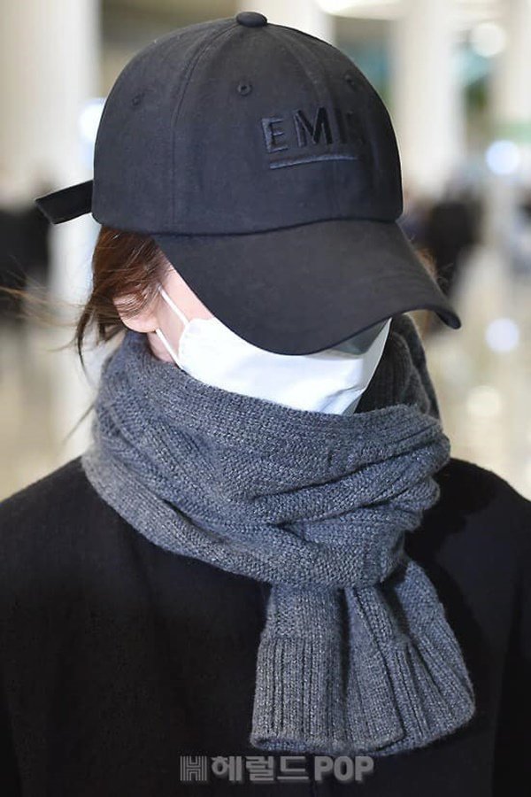 Trở về từ Ý - tâm dịch COVID-19 Châu Âu, Song Hye Kyo chờ 20 ngày mới dám xuất hiện - 2