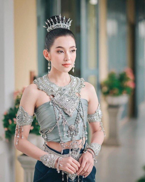 Nữ thần và tình yêu Thái Lan amp; # 34; thiên lương có một không hai; # 34;  Với diễn viên sexy của Swarna Mandir - 6