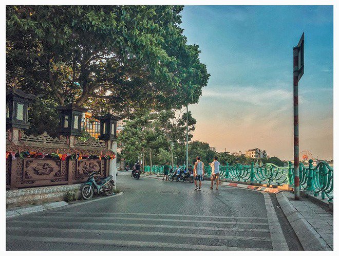 Bật mí các góc chụp ảnh ngay Hồ Tây, đi 1 vòng có ngay 1001 bức ảnh amp;#34;sống ảoamp;#34; - 3