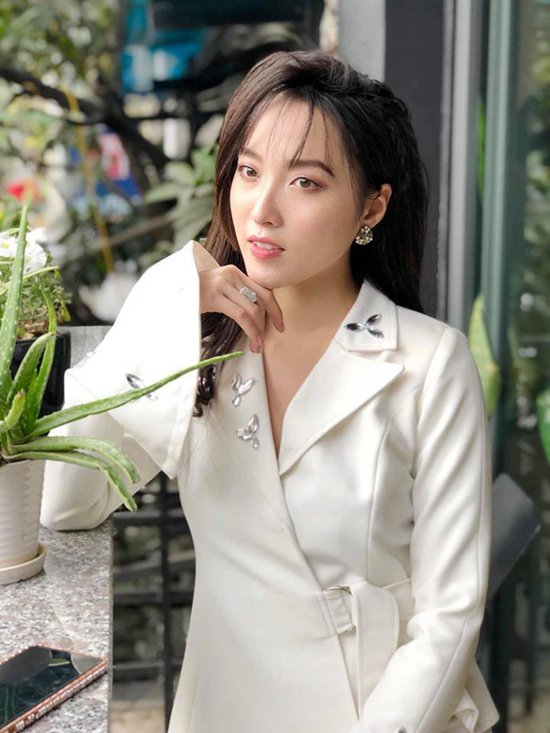 Nữ chính phim VTV giữa tâm dịch: Bạn gái Tiến Linh ế ẩm, Lan Phương vội địu con tìm chồng - 9