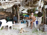 Tin tức - Thua lỗ, phá sản vì chứng khoán, đại gia lừng lẫy một thời sống cảnh nghèo khó tin