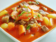 Bếp Eva - Cuối tuần làm ngay một nồi bò om khoai tây cà chua tuyệt ngon, cơm nấu bao nhiêu cũng hết