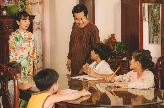chuyen nam xua ve mai phuong: thien than "me trai den te dai", khong biet so la gi - 9