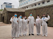 Tin tức - BV Bạch Mai gấp rút xây bệnh viện dã chiến trong đêm sau khi có 25 ca nhiễm COVID-19