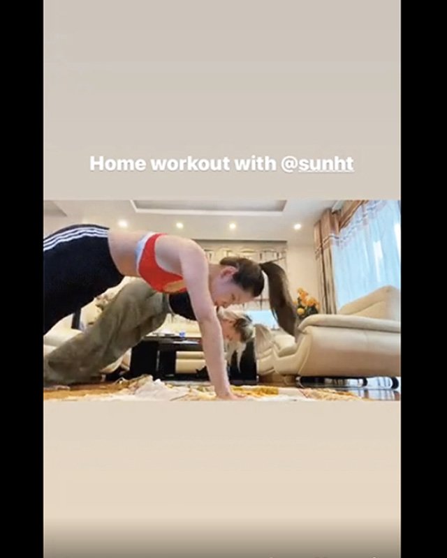 muon kieu tap luyen mua dich cua sao: h’hen nie chay bo khap buon, chi pu workout tai nha - 1