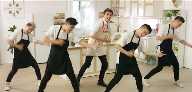 Bình An tái xuất ấn tượng trong MV ca nhạc hài với những màn cà khịa vô đối - 7