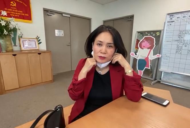 Nhà báo Tạ Bích Loan và đồng nghiệp hát amp;#34;Ghen Cô Vyamp;#34; nhân sinh nhật VTV3 - 1