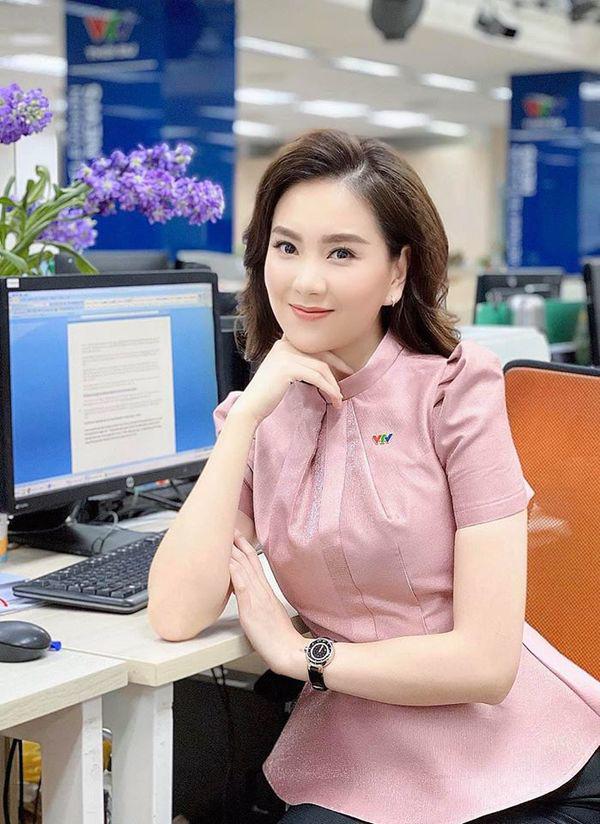 dien toan vay ao kin cong cao tuong, btv mai ngoc van dat tron 10 diem cuon hut - 5