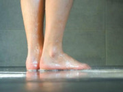 Sức khỏe - Làm điều này trong khi tắm giúp "chuyện ấy" của chị em dù tệ mấy cũng trở nên tuyệt vời