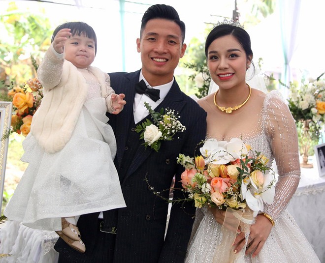 Khuyết điểm “ngồn ngộn” biến sao thành lực sĩ: sửa mất chục triệu, chai lì với giảm cân cấp tốc - 8