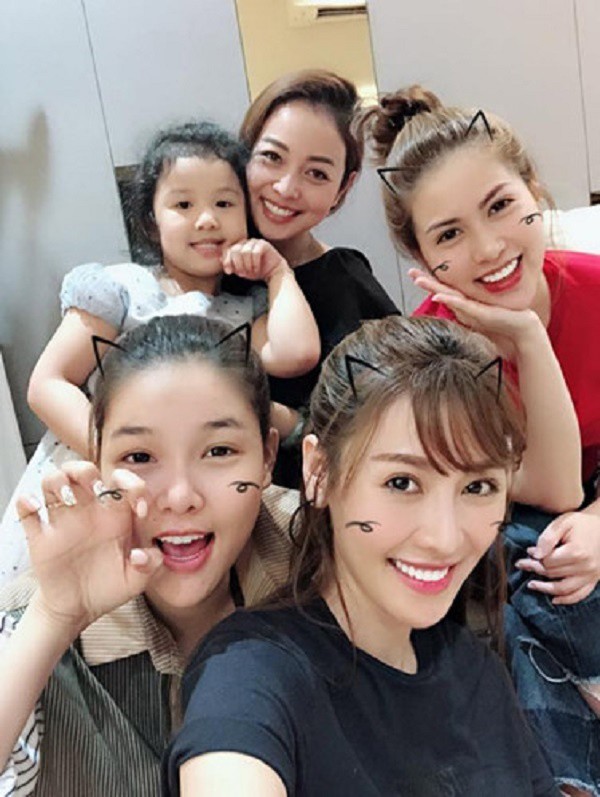 5 bóng hồng trong đời Việt Anh: Người là amp;#34;công chúaamp;#34; ngoại quốc, người tìm hạnh phúc ở trời Tây - 17