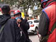 Tin tức - Chủ quán thịt xiên mắng chửi shipper vì lí do không ngờ, CĐM phẫn nộ: “Bố đời, mẹ thiên hạ”