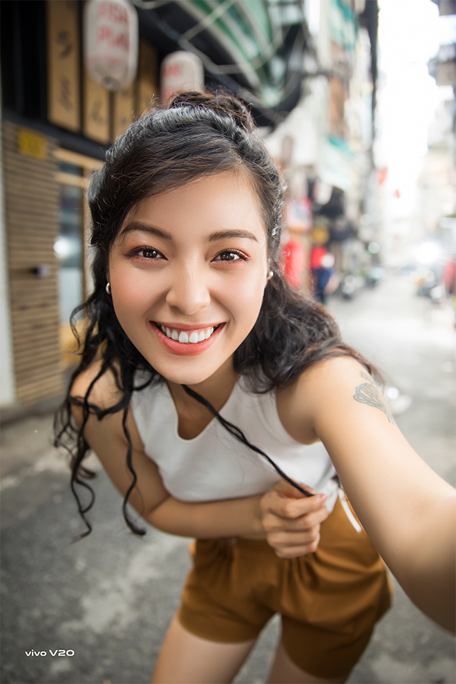 Bộ ảnh “Đi khắp thế gian” ngay tại Sài Gòn dưới ống kính vivo V20 gây sốt - 1