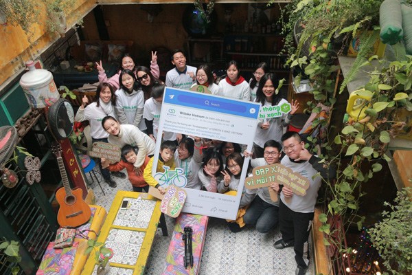 Gặp gỡ người mẹ cho con nhỏ vượt cái rét Hà Nội, dậy sớm đi nhặt rác ở Hồ Gươm - 1