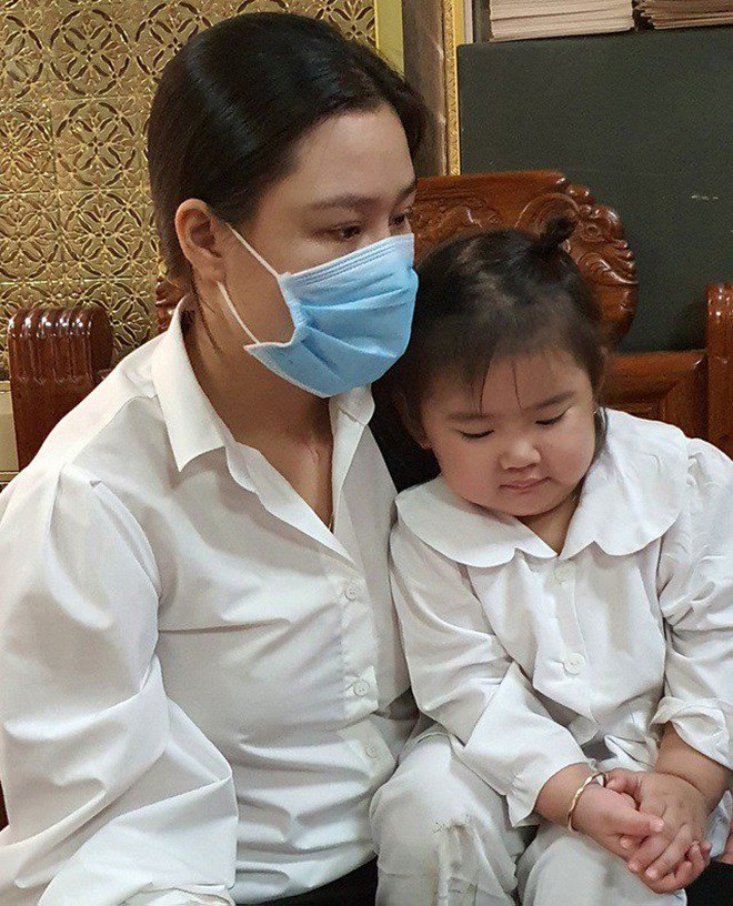 Sao Việt 24h: Phương Vy phẫn nộ khi chồng Tây bị ghép ảnh với vợ 2 Vân Quang Long - 3
