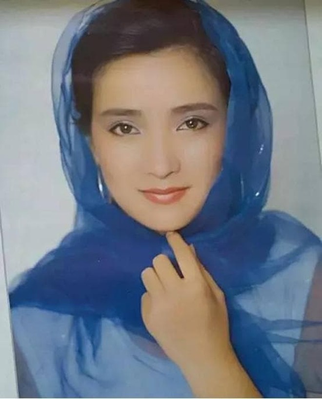 U40 bỏ chồng, mỹ nhân từng mắc bệnh u não giờ được sống sướng như bà hoàng - 1