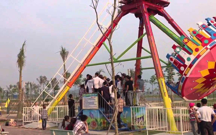 Vụ học sinh tử vong vì văng khỏi tàu siêu tốc: Bất ngờ về khu du lịch Đảo Ngọc Xanh - 1