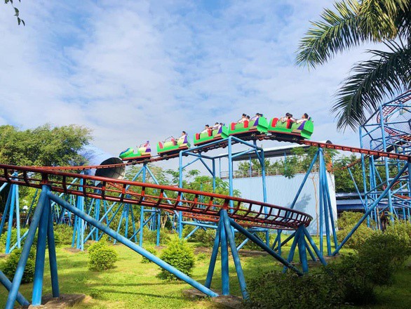 Thông tin về 3 học sinh văng khỏi tàu siêu tốc ở Phú Thọ: Đều ở Hà Nội, 1 em tử vong - 1