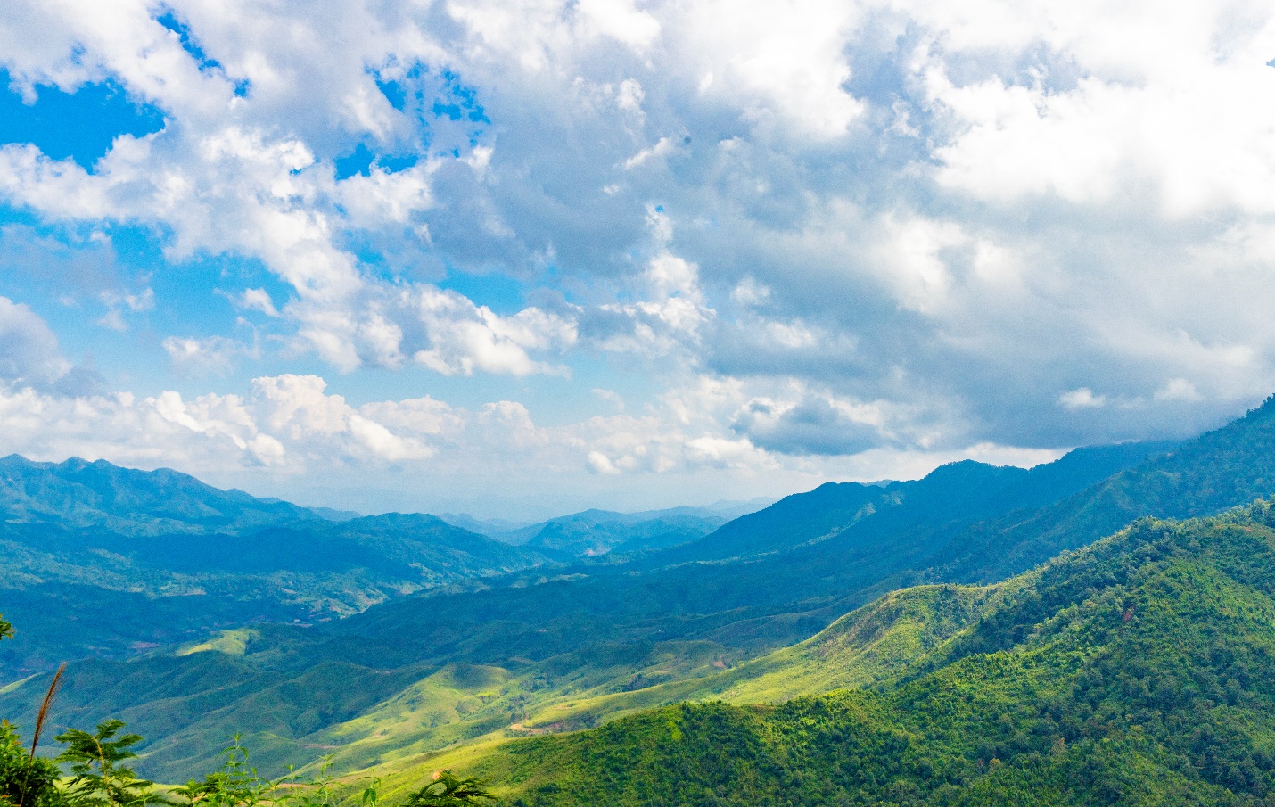 Hành trình 3 ngày 2 đêm chinh phục điểm cực Tây của đất nước thu hút giới trẻ - 9