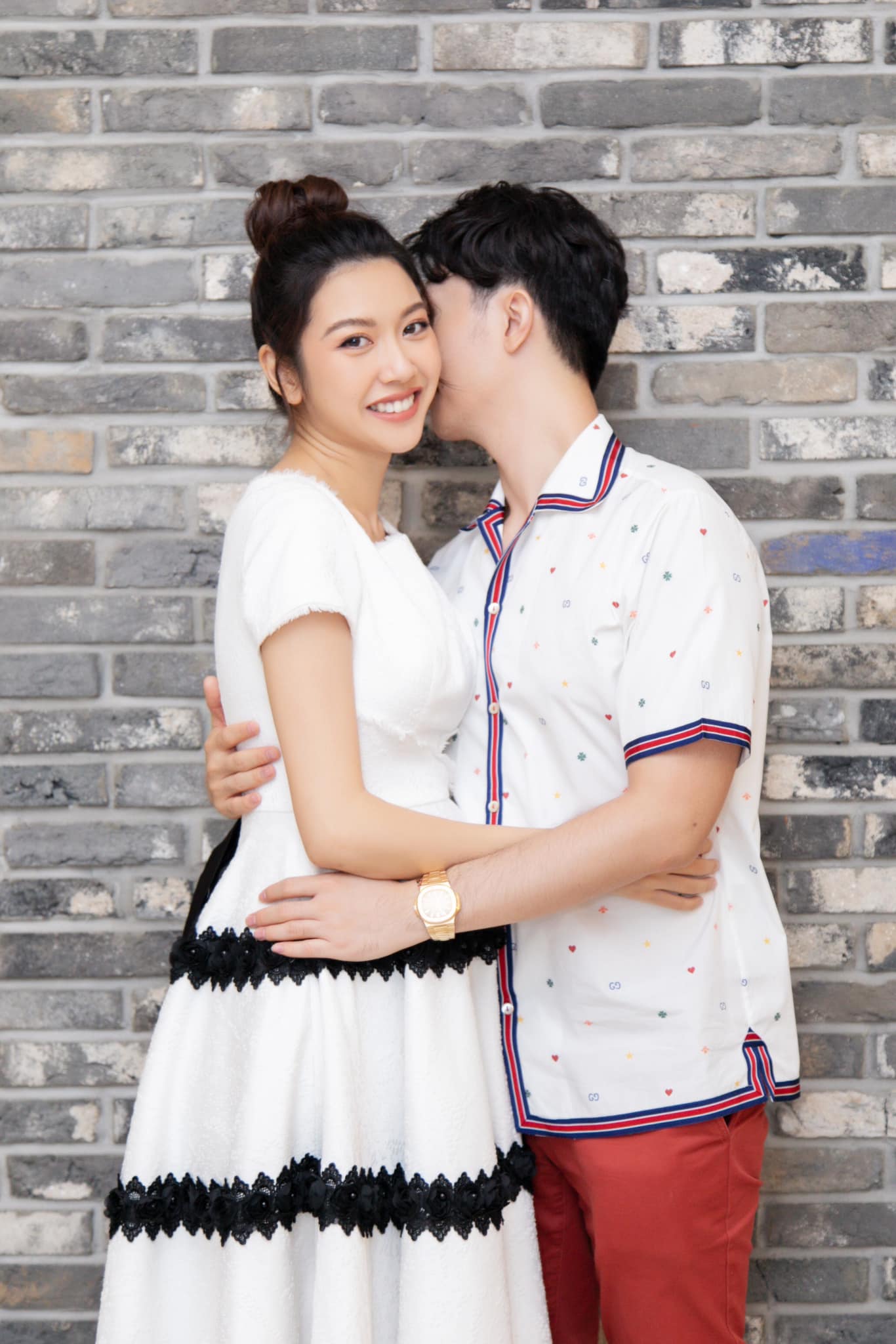 Sao Việt 24h: Lệ Quyên khoe biệt thự amp;#34;khủngamp;#34; mới tậu, ẩn ý chung sống với tình trẻ? - 16