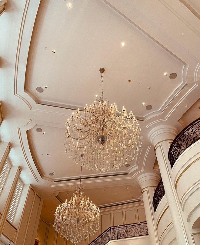 Sao Việt 24h: Lệ Quyên khoe biệt thự amp;#34;khủngamp;#34; mới tậu, ẩn ý chung sống với tình trẻ? - 6