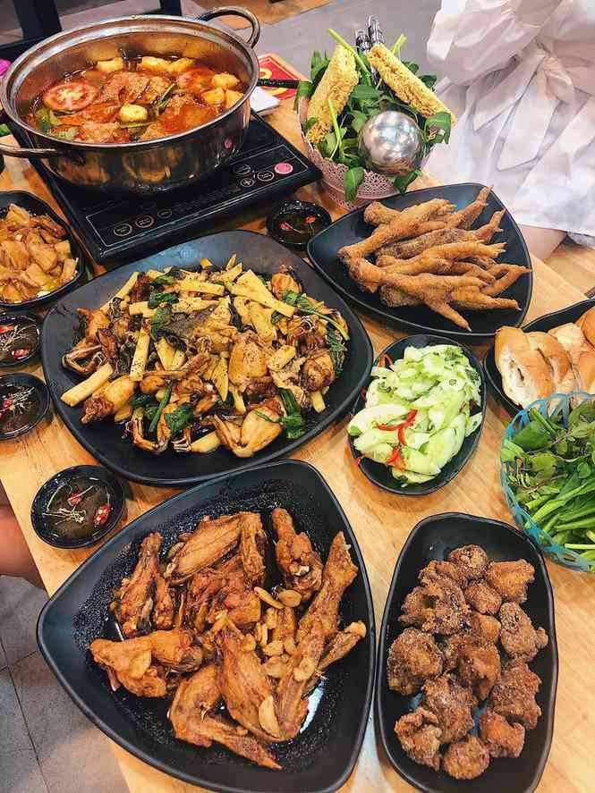 Lần đầu ra Hà Nội đón mùa Đông: Cuối tuần dạo chơi phố đi bộ ăn gì ngon nhất? - 1