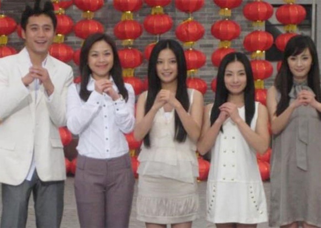 Cô gái từng là amp;#34;kép phụamp;#34; trong quảng cáo của Triệu Vy 10 năm trước giờ ra sao? - 1