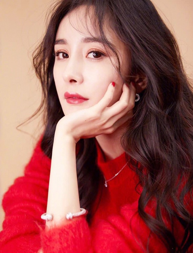 Cô gái từng là amp;#34;kép phụamp;#34; trong quảng cáo của Triệu Vy 10 năm trước giờ ra sao? - 6