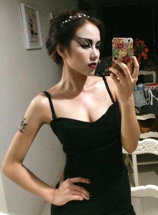 Cặp chị em xinh đẹp nhưng bí ẩn nhất showbiz Việt - 23