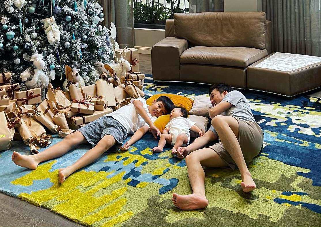 Vợ Cường Đô La amp;#34;phá lệamp;#34; khoe góc nghiêng của con gái, nhiều nét giống anh cùng cha khác mẹ - 9