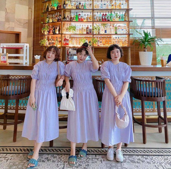 MXH xuất hiện 3 chị em sinh ba mặc váy trắng làm phụ dâu, soi style ngày thường càng mê - 7