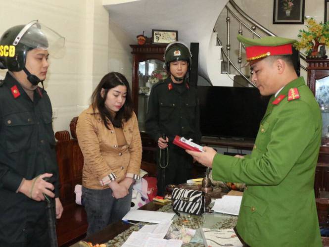 amp;#34;Quý bàamp;#34; 8X xinh đẹp cầm đầu đường dây lô đề 2,2 tỷ/ngày: Từng là giáo viên, sống tách biệt - 1