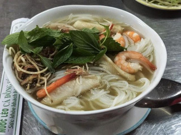 Về miền Tây ăn món bún ngon “nuốt lưỡi”, ăn một bát lại muốn ăn thêm