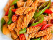 Bếp Eva - 2 chiêu xử lý giúp mực xào mềm, ngon mà không tanh