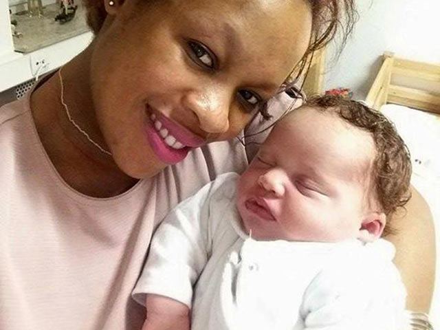 Mẹ da đen sinh con da trắng ngần, qua 4 tháng nhìn đứa trẻ liền thất vọng