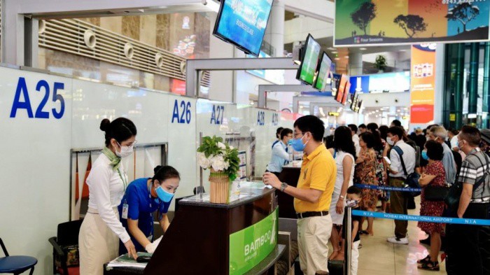 Tin tức 24h: Sự thật thông tin bệnh nhân mắc COVID-19 đi hát karaoke amp;#34;tay vịnamp;#34; - 4
