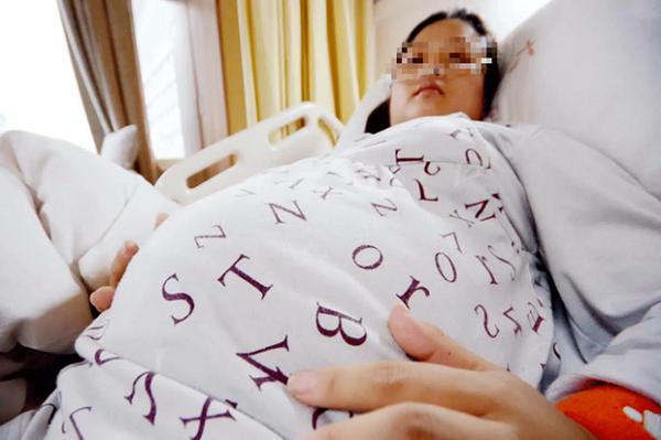 Mang thai mới biết mình là “tiểu tam”, người phụ nữ “lôi” tên sở khanh ra tòa, không ngờ bị kiện ngược khó tin - 1