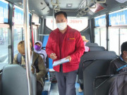 Tin tức - COVID-19 bùng phát: Nhiều phương tiện bị hoãn, hủy chuyến, người dân đi lại thế nào?